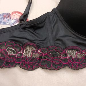 Bomb Shell Hard Padded Bra..34C