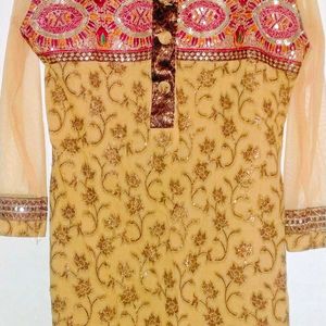 Fashionable Kurti