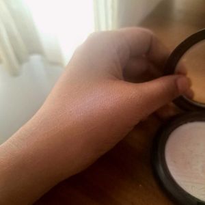 MAC Highlighter Snow Frost