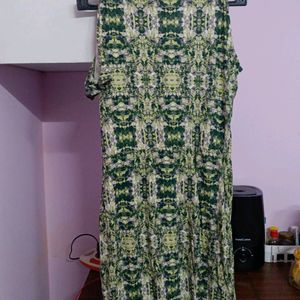 Fancy Gown For Sale In Very Good Condition