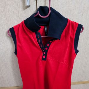 Red Collar T-shirt Without Sleeves