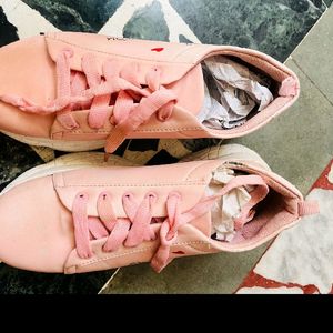 Womens Sneakers