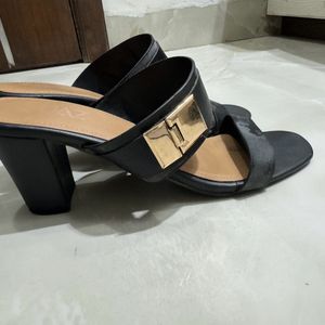 Black Heels Golden Buckle Block Shoes Design