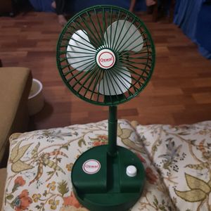 Retractable Convenient Electric Stand Fan - Green