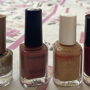 4 Nailpaints For Sale