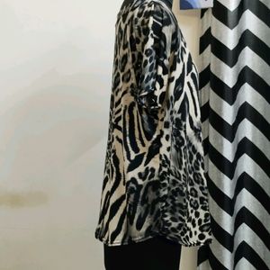 Plus Size Animal Print Top