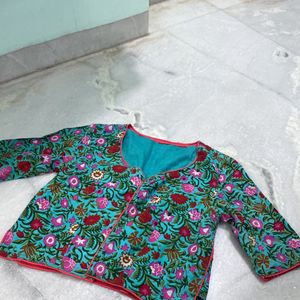 Ek Talaab Kamal Bhaara Blouse