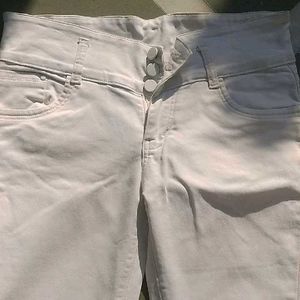 Slim Or Skinny White Jeans