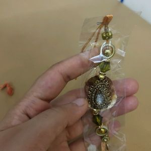 Rakhis