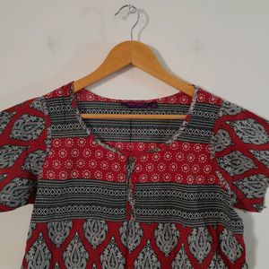 Multicolor Casual Top (Women's)