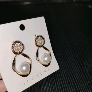 Korean Pearl Stone Earring