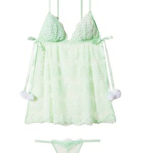 Victorias Secret Flyaway Lace Babydoll Set