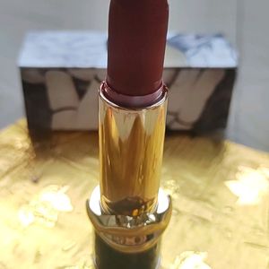 Pat McGrath Labs Lipstick 03 elson