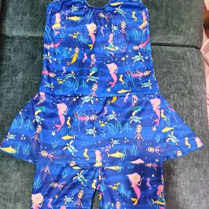 Swimsuit For Girls Between 6 To 9 Years Of Age