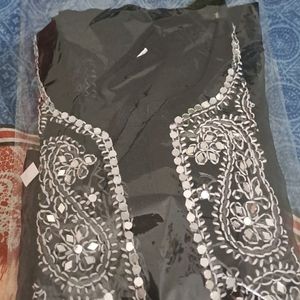 Chikenkari Kurti