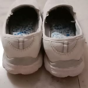 white casual walking shoes