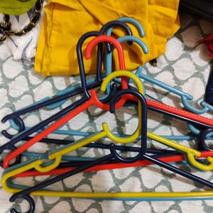 Set Of 7 Hangers