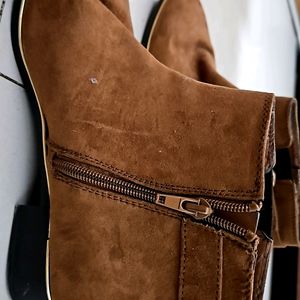 Primarks Brown Boots For Women