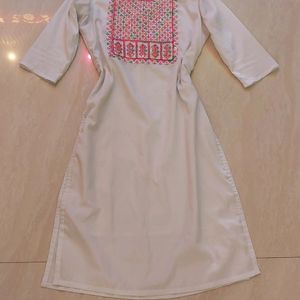 White Kurti