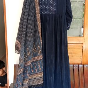 Kurtha Duppatta Set