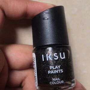 Black To Gold Shimmer Nail polish