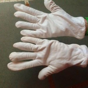 White Cotton Hand Gloves