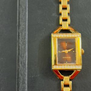 Sonata Golden Watch With Metal Chain Strap