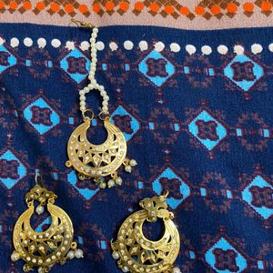 earrings with tikka