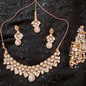 Jwellery Party Wear/Bridal Set With Hair Piece