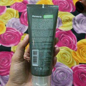 Revera 4 Flavour Face Wash