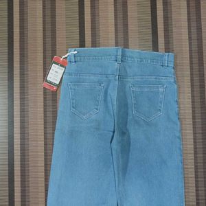 DG-52 Size-28 Straight Women Denim Jeans