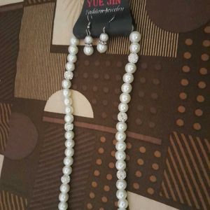 White Pearl Necklace