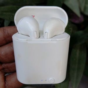 i7 TWS earbuds