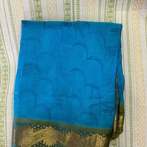 Blue Silk Blend Saree With Blouse