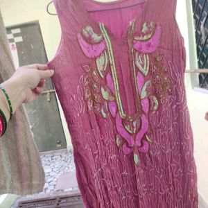 Magenta Kurti