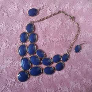 Royalblue Necklace and earings set😍no coins/swap (Fixed price)