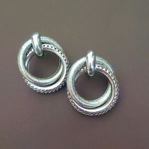 Heavy Material Round Shape Earings