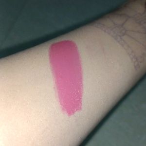 LOTUS BRANDED LIPSTICK