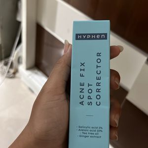 Get 1 Hyphen Sunscreen & Ance Fix Spot Corrector