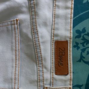 BRANDED LIGHT BLUE JEANS