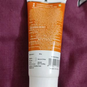 Derma Co 1% Hyaluronic Sunscreen Aqua Gel