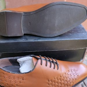 Size 6 Leather Shoes