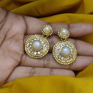 Golden Pearl Earrings