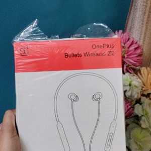 Brand New One Plus Bullets Wireless Z2 Collar Band