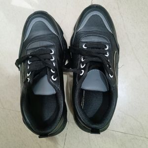 New Black Sneakers