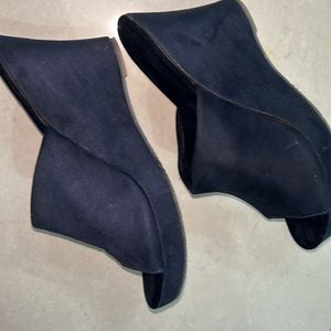 Velvet Wedges Foodware