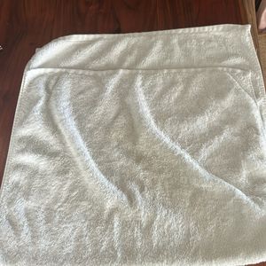 33*19 Inch White Pure Cotton Towel