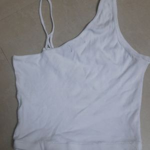 white casual one shoulder tank crop top