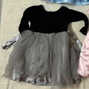 2 Baby Girl Dresses (2 to 4 yrs)