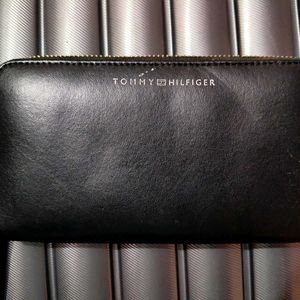 Tommy Hilfiger Clutch